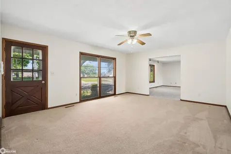 612 Lincoln Street Gladbrook IA 50635