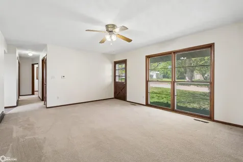 612 Lincoln Street Gladbrook IA 50635