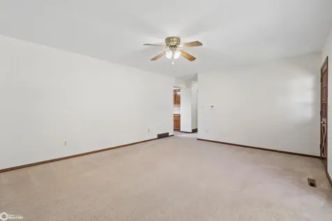 612 Lincoln Street Gladbrook IA 50635
