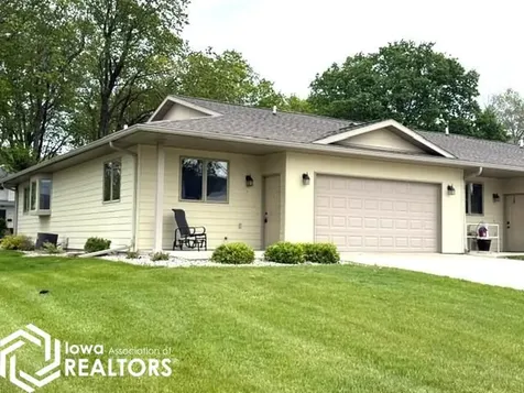 502 E North Street Algona IA 50511