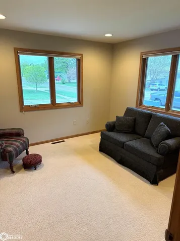 502 E North Street Algona IA 50511