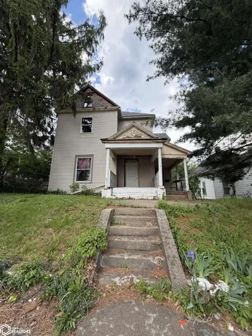 134 S Cooper Avenue Ottumwa IA 52501