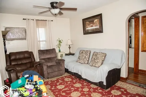 1322 Mowrey Avenue Ottumwa IA 52501