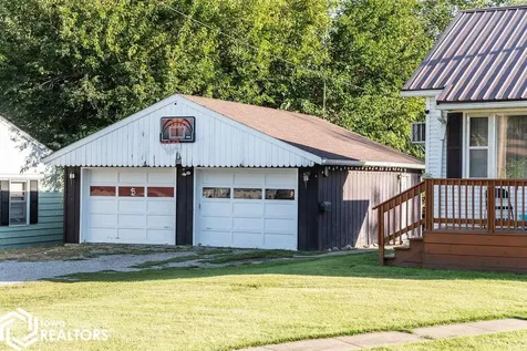 1322 Mowrey Avenue Ottumwa IA 52501