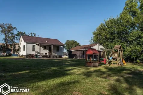 1322 Mowrey Avenue Ottumwa IA 52501