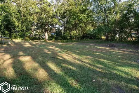 1322 Mowrey Avenue Ottumwa IA 52501