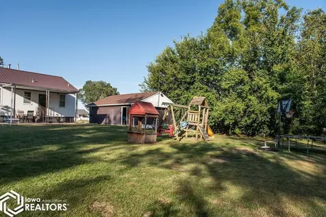 1322 Mowrey Avenue Ottumwa IA 52501
