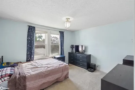 306 E 13th Street N Newton IA 50208