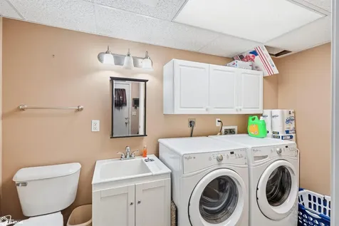 306 E 13th Street N Newton IA 50208