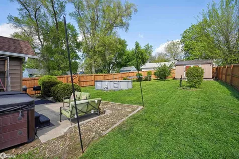 306 E 13th Street N Newton IA 50208