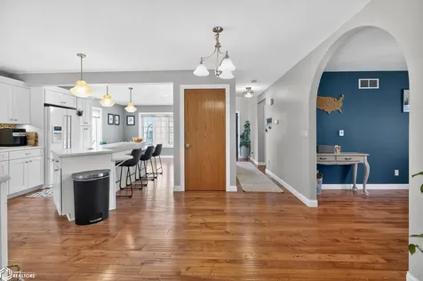 407 W Merle Hibbs Boulevard Marshalltown IA 50158