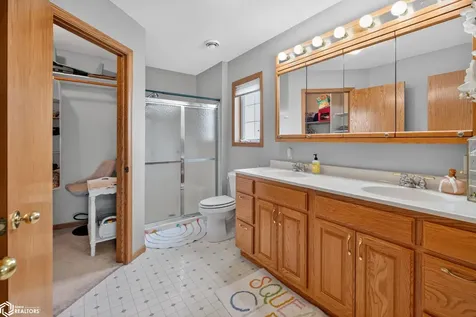 407 W Merle Hibbs Boulevard Marshalltown IA 50158