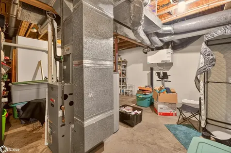 407 W Merle Hibbs Boulevard Marshalltown IA 50158