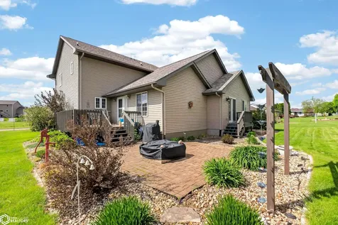 407 W Merle Hibbs Boulevard Marshalltown IA 50158