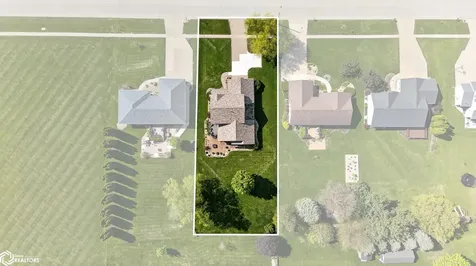 407 W Merle Hibbs Boulevard Marshalltown IA 50158