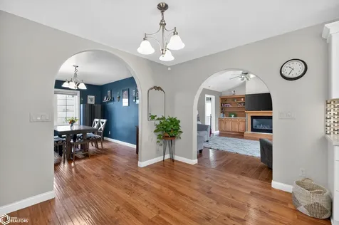 407 W Merle Hibbs Boulevard Marshalltown IA 50158