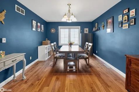 407 W Merle Hibbs Boulevard Marshalltown IA 50158