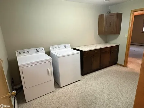 1754 Grape Avenue Fairfield IA 52556