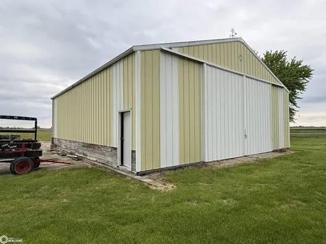 1754 Grape Avenue Fairfield IA 52556
