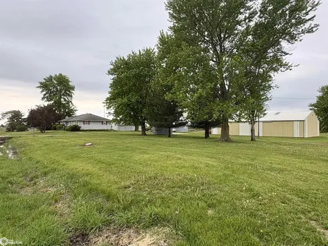 1754 Grape Avenue Fairfield IA 52556