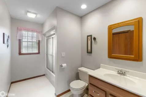 1530 S Kentucky Avenue Mason City IA 50401