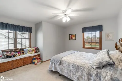 1530 S Kentucky Avenue Mason City IA 50401