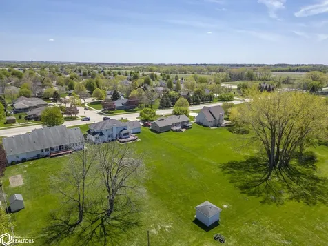 1530 S Kentucky Avenue Mason City IA 50401