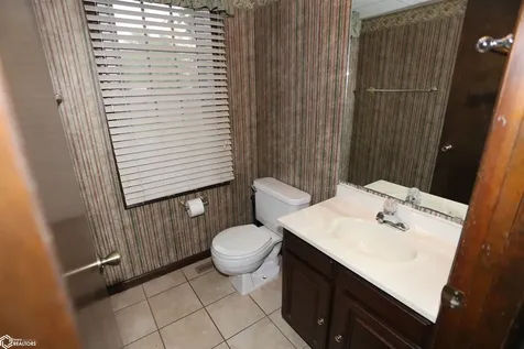 5 Ridgewood Road Fort Madison IA 52627
