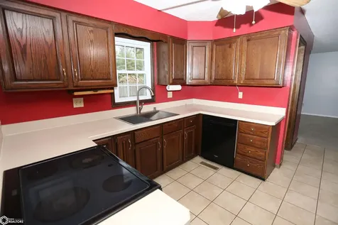 5 Ridgewood Road Fort Madison IA 52627