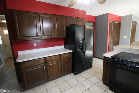 5 Ridgewood Road Fort Madison IA 52627