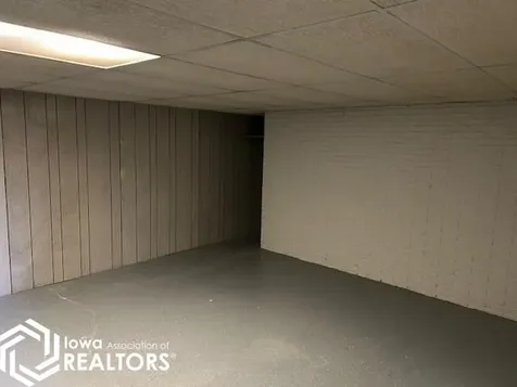 205 Carson Iowa Falls IA 50126
