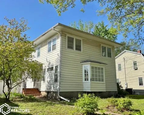 306 W Madison Avenue Fairfield IA 52556