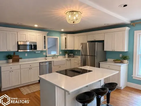 306 W Madison Avenue Fairfield IA 52556