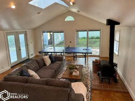 306 W Madison Avenue Fairfield IA 52556