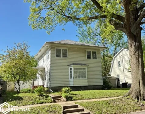 306 W Madison Avenue Fairfield IA 52556