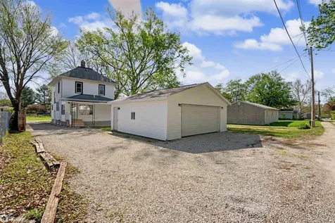 937 Shields Street Burlington IA 52601