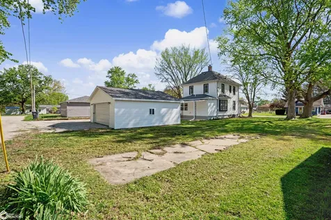 937 Shields Street Burlington IA 52601