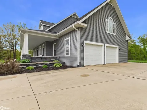 11 Stoneridge Drive Keokuk IA 52632