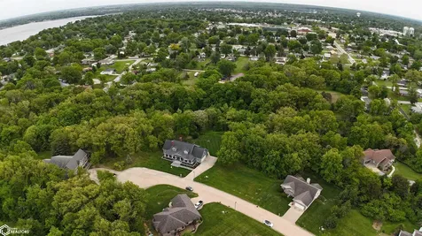 11 Stoneridge Drive Keokuk IA 52632