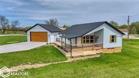 12241 Apache Drive Moravia IA 52571
