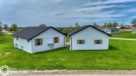 12241 Apache Drive Moravia IA 52571