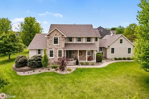 1402 Ridgeview Court Washington IA 52353