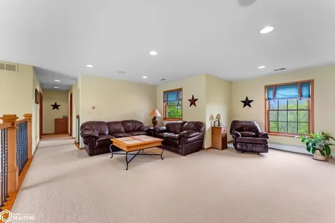1402 Ridgeview Court Washington IA 52353