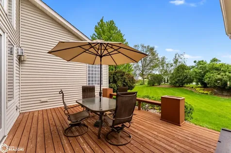 1402 Ridgeview Court Washington IA 52353