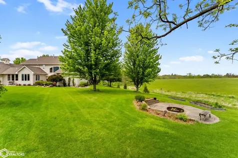 1402 Ridgeview Court Washington IA 52353