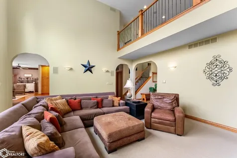 1402 Ridgeview Court Washington IA 52353