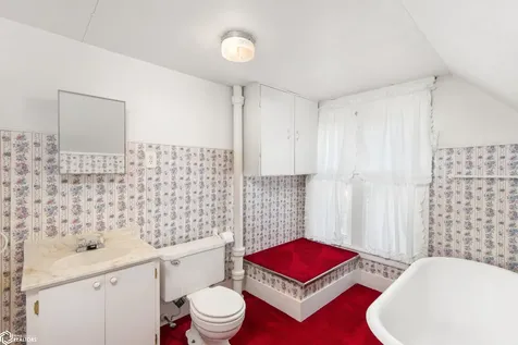 1510 Summit Street Marshalltown IA 50158