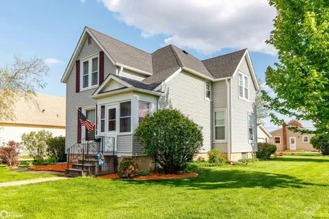 1510 Summit Street Marshalltown IA 50158