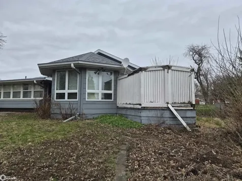 1205 S 15th Avenue W Newton IA 50208