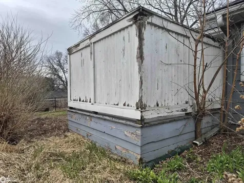 1205 S 15th Avenue W Newton IA 50208